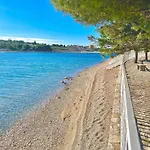 شقة Lovely Flower Small House For Two By The Sea *