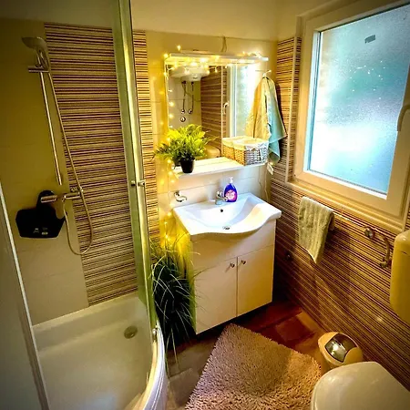 Lovely Flower Small House For Two By The Sea