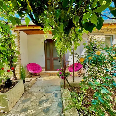 Lovely Flower Small House For Two By The Sea Appartement *