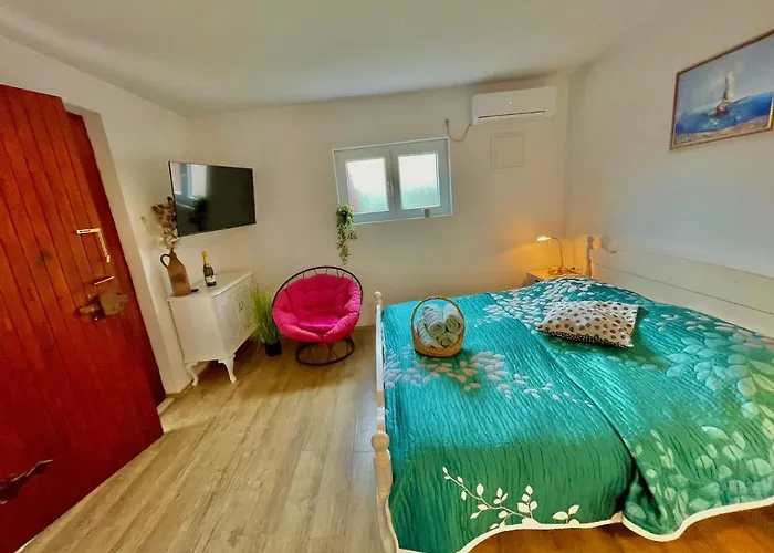 Appartement Lovely Flower Small House For Two By The Sea Jezera