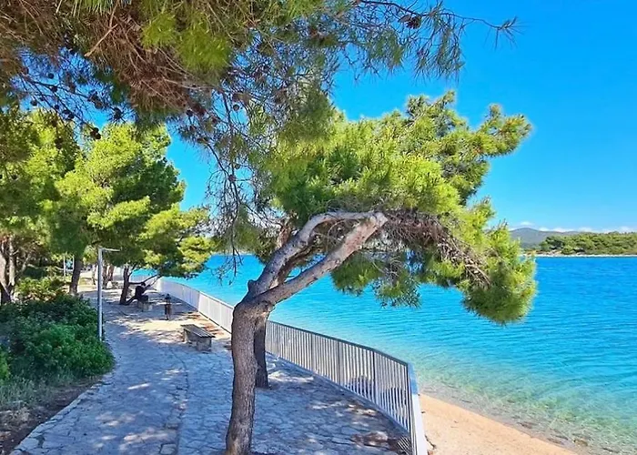 Lovely Flower Small House For Two By The Sea Appartement