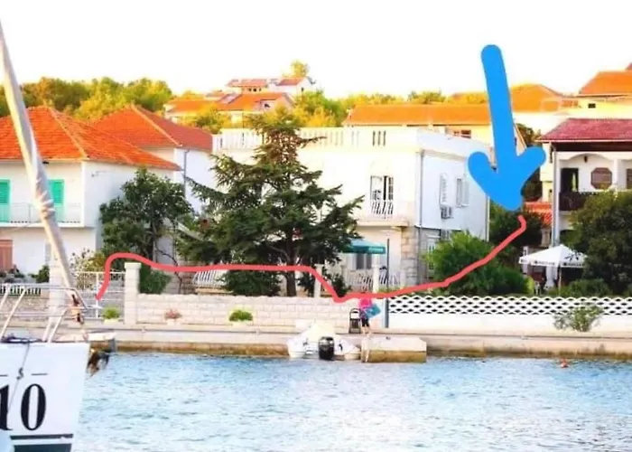 Lovely Flower Small House For Two By The Sea Appartement Jezera